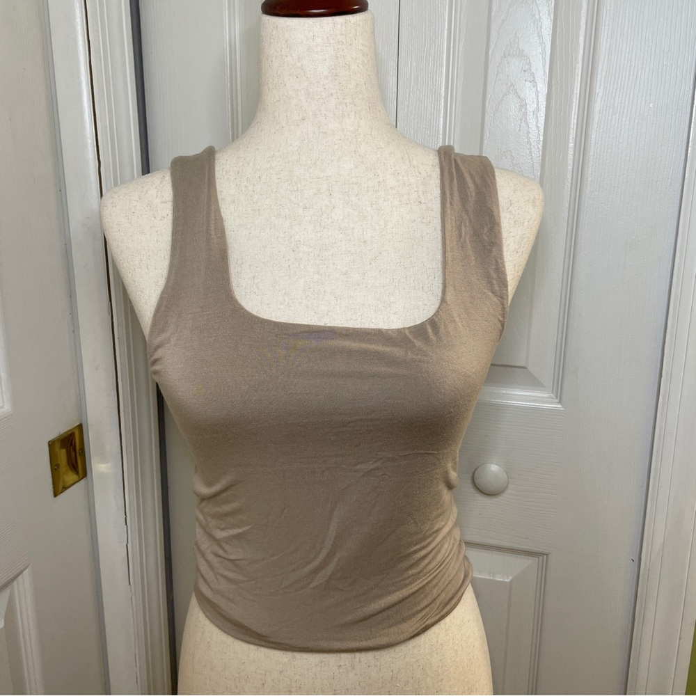 Francesca’s boutique double lined square neck tank top
